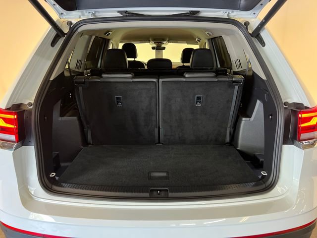 2025 Volkswagen Atlas SE