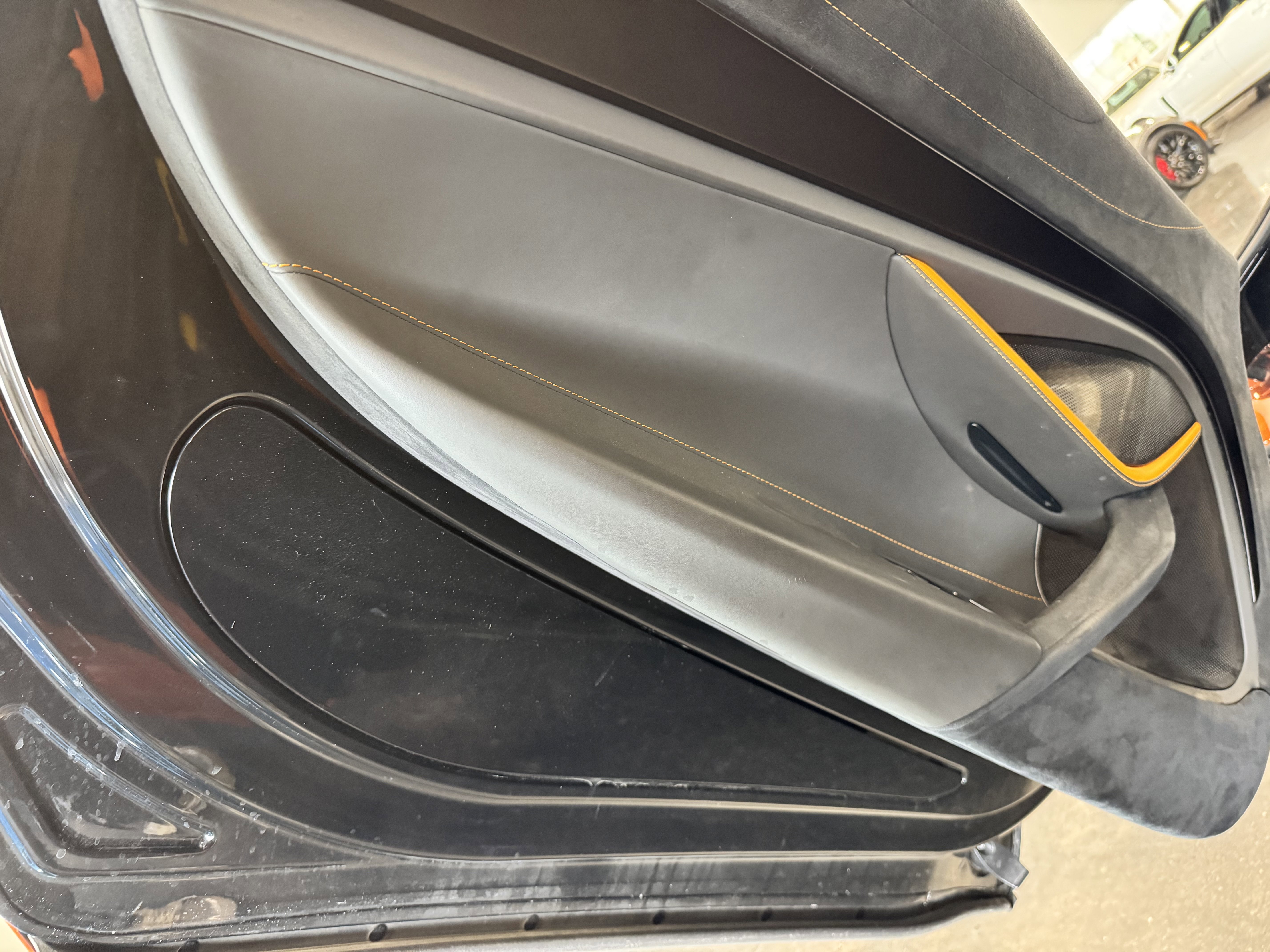 Used 2019 McLaren 720S Performance photo 12