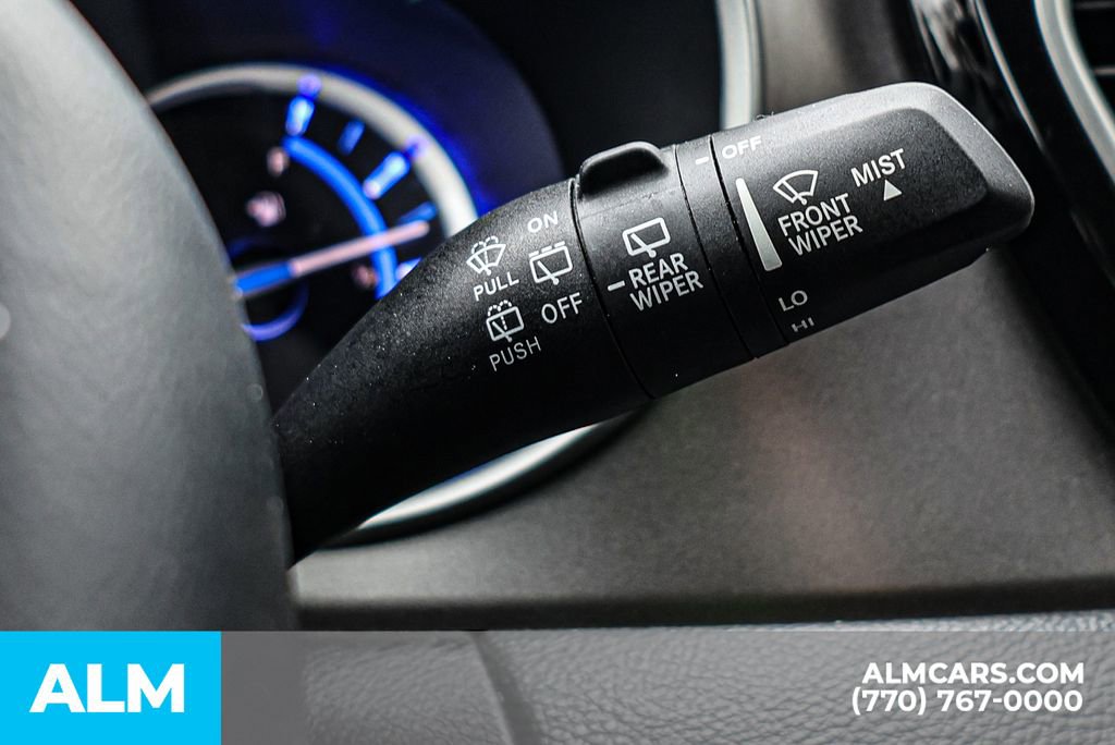 2024 Chrysler Pacifica Select