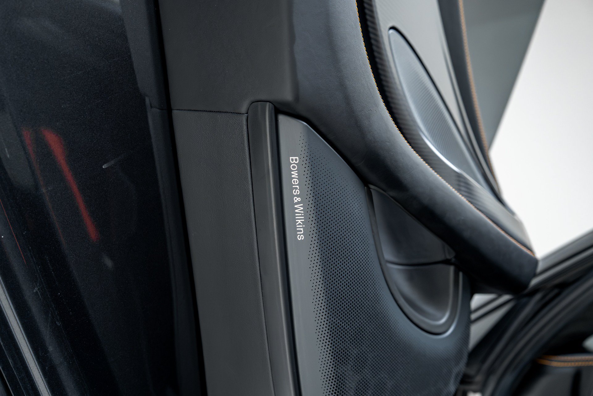 Used 2019 McLaren 600LT photo 40