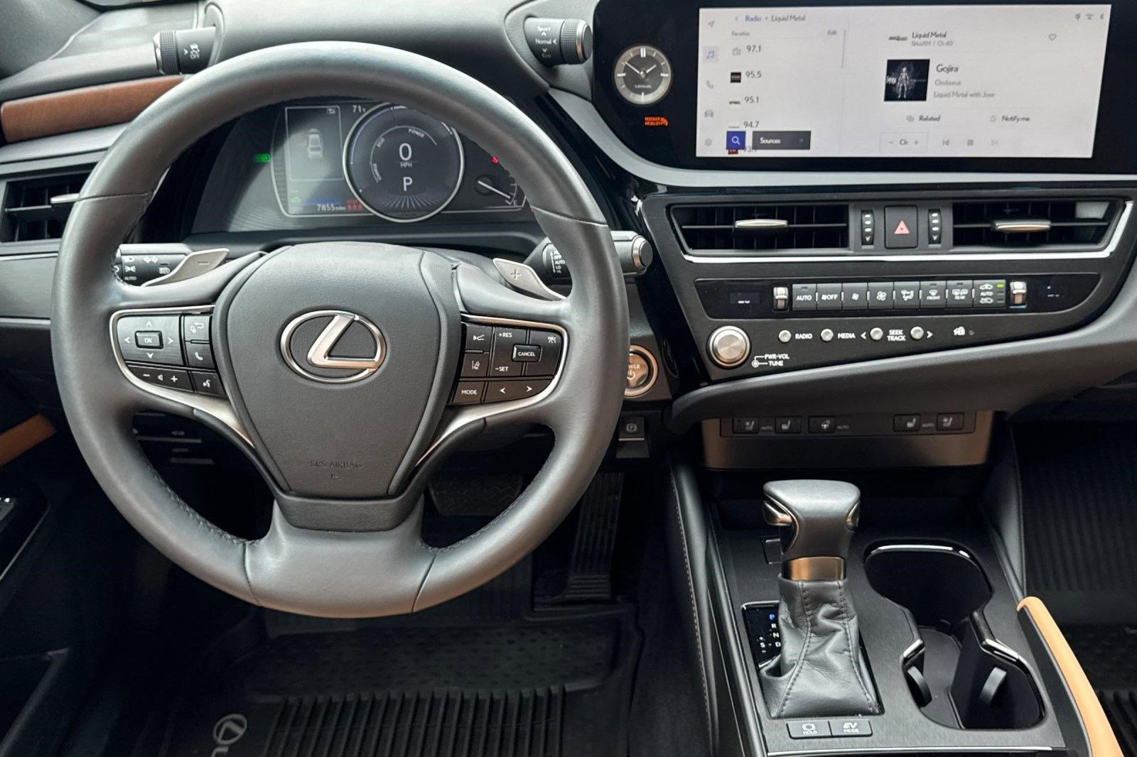 2023 Lexus ES 300h
