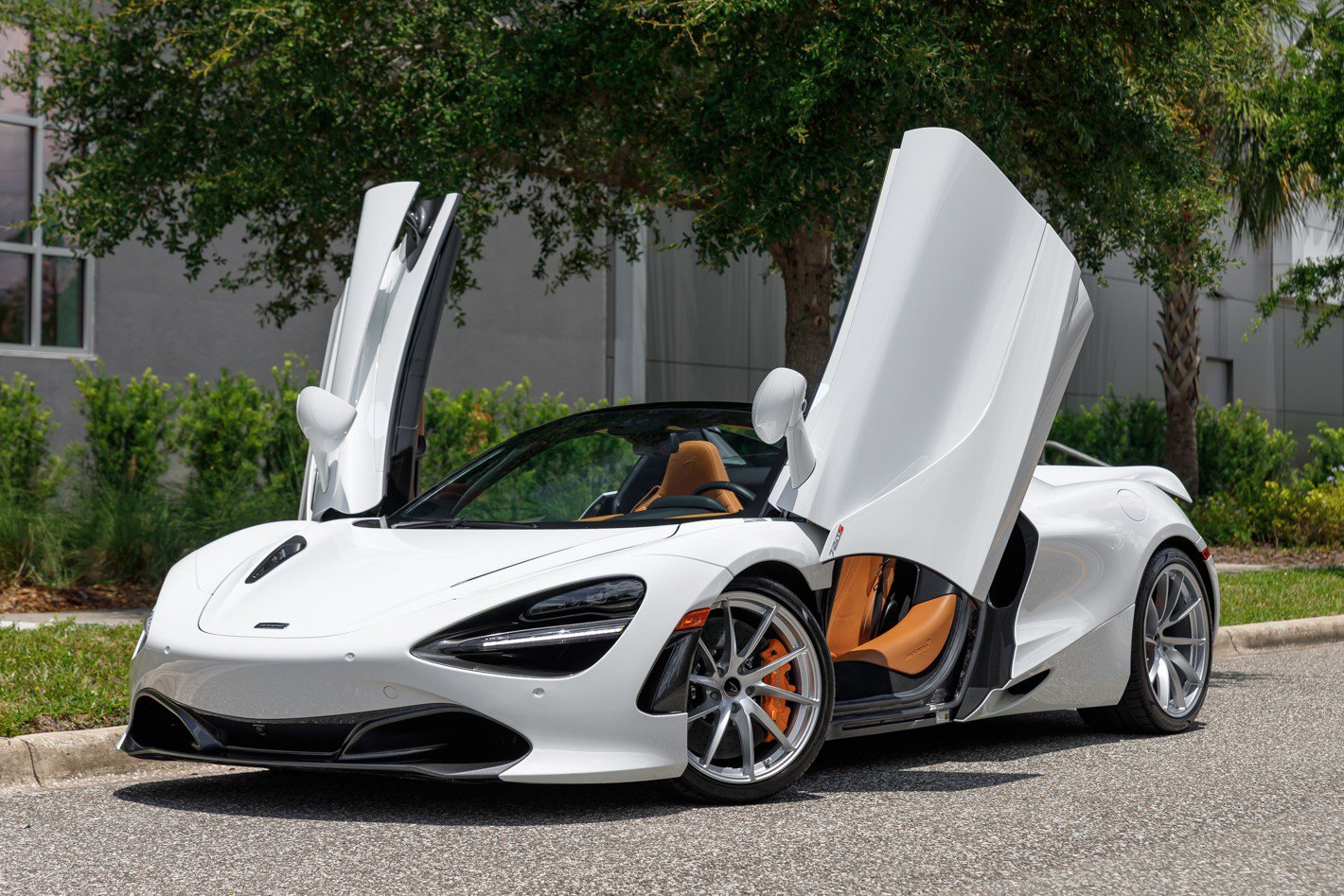Used 2020 McLaren 720S Spider photo 37