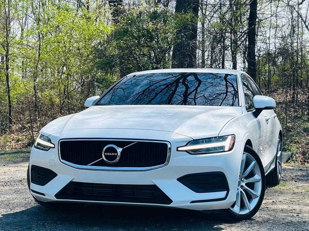 2020 Volvo S60 T5 Momentum