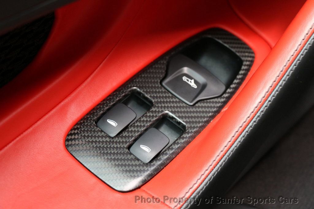Used 2019 McLaren 600LT photo 35
