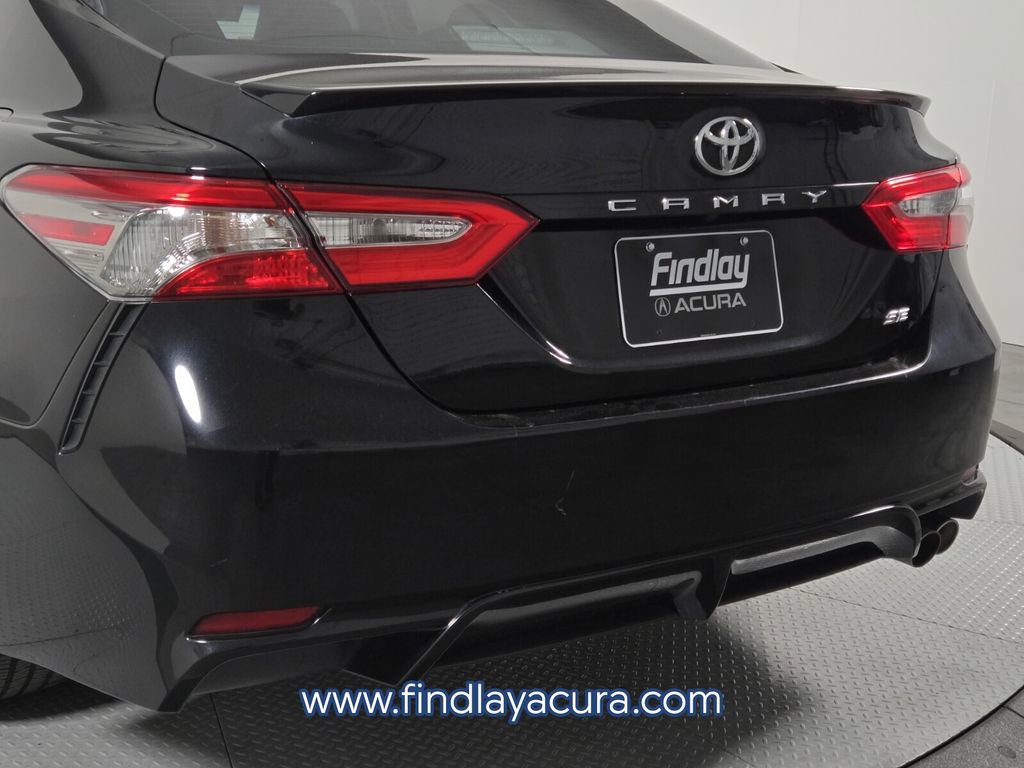 2018 Toyota Camry SE