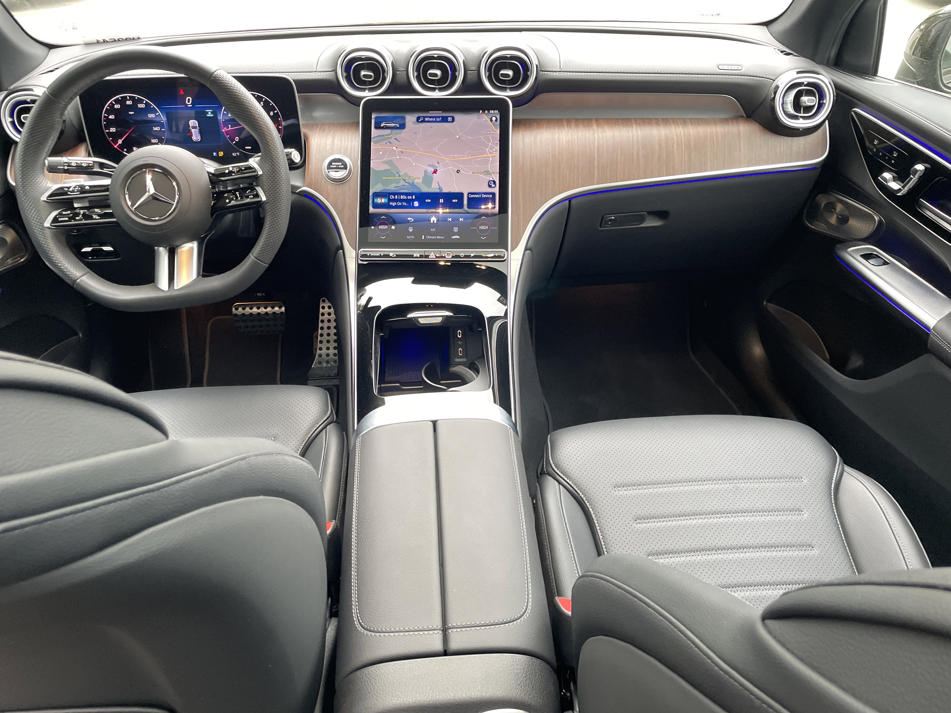 2025 Mercedes-Benz GLC 300