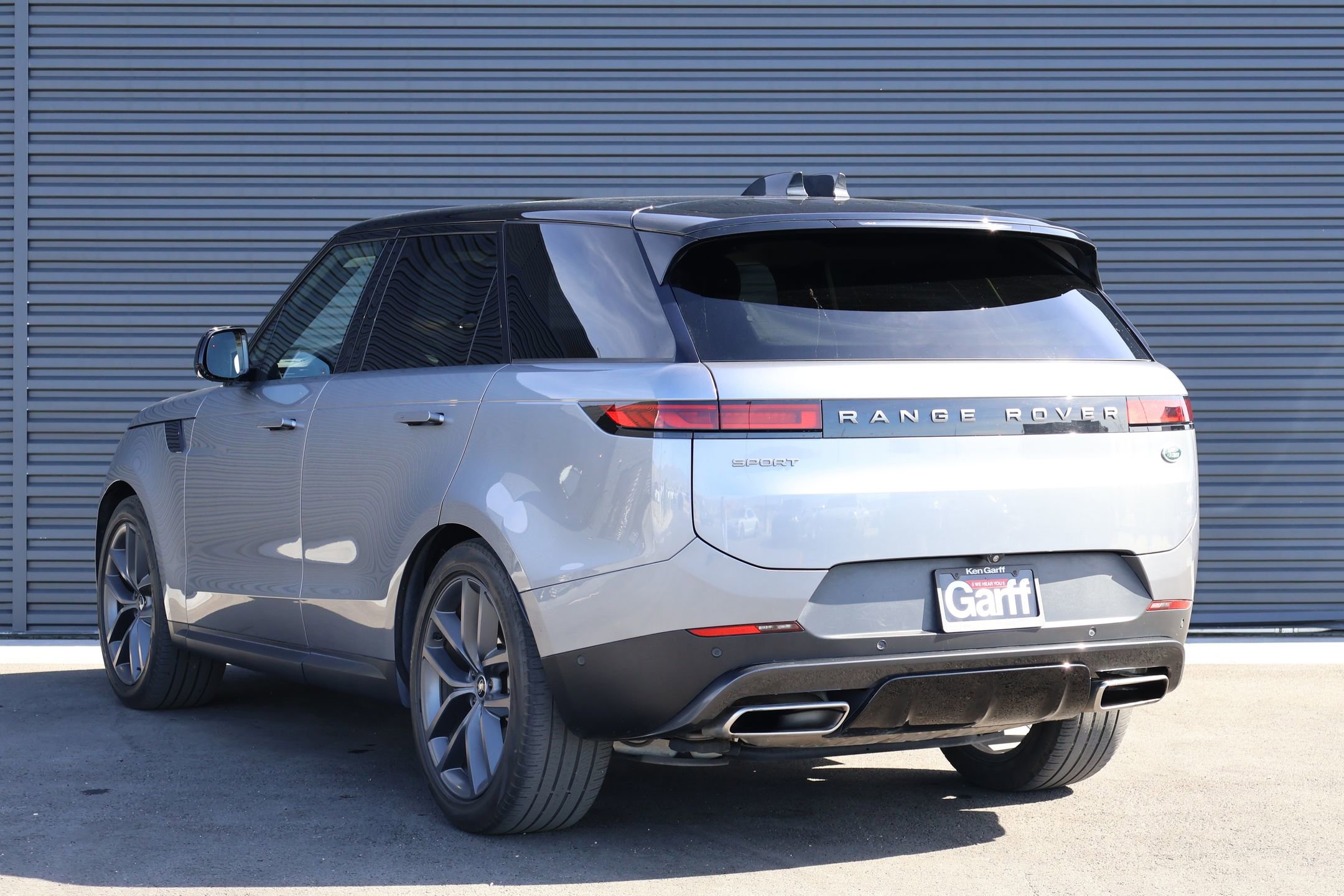 2023 Land Rover Range Rover Sport SE