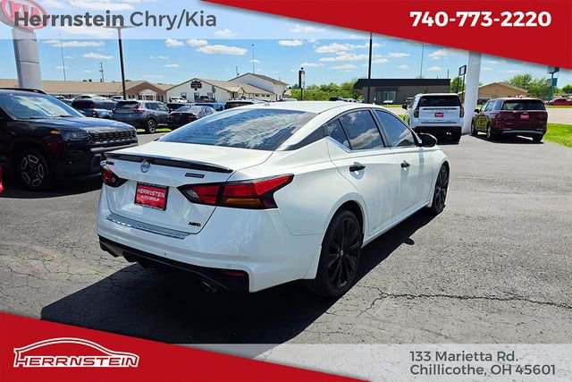 2022 Nissan Altima 2.5 SR