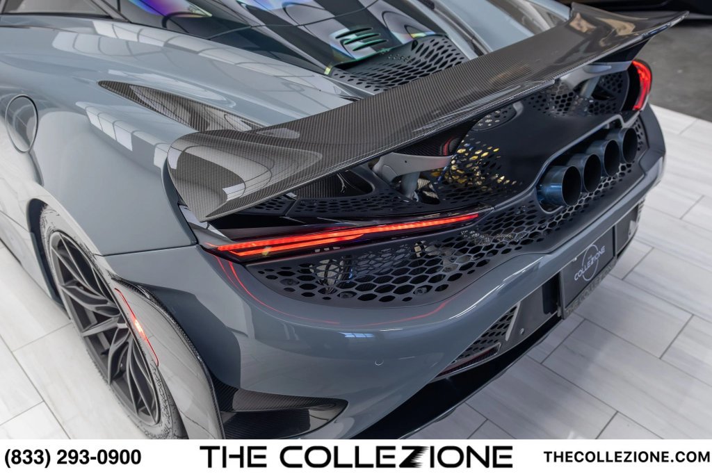 Used 2021 McLaren 765LT photo 25