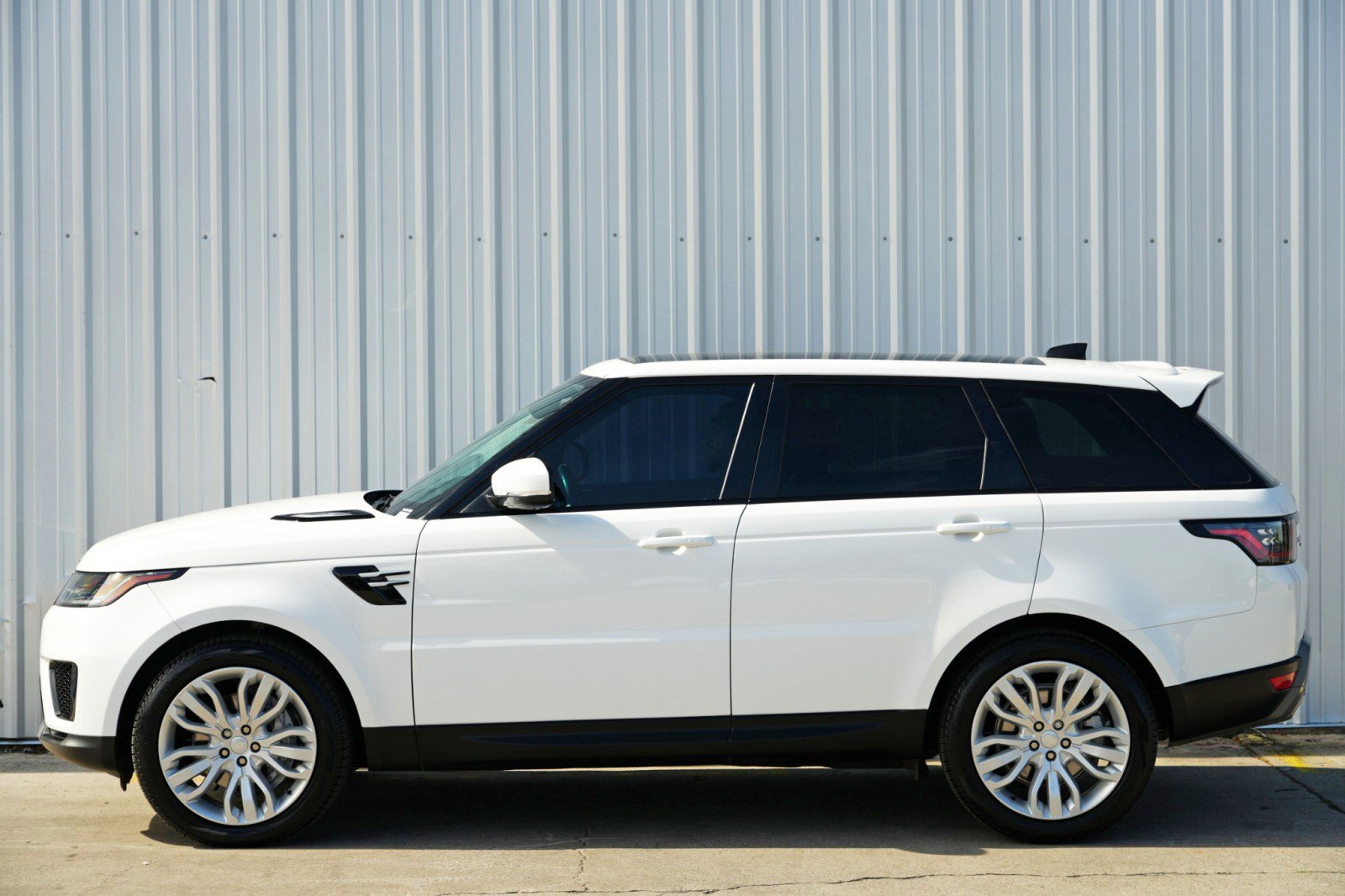 2022 Land Rover Range Rover Sport SE