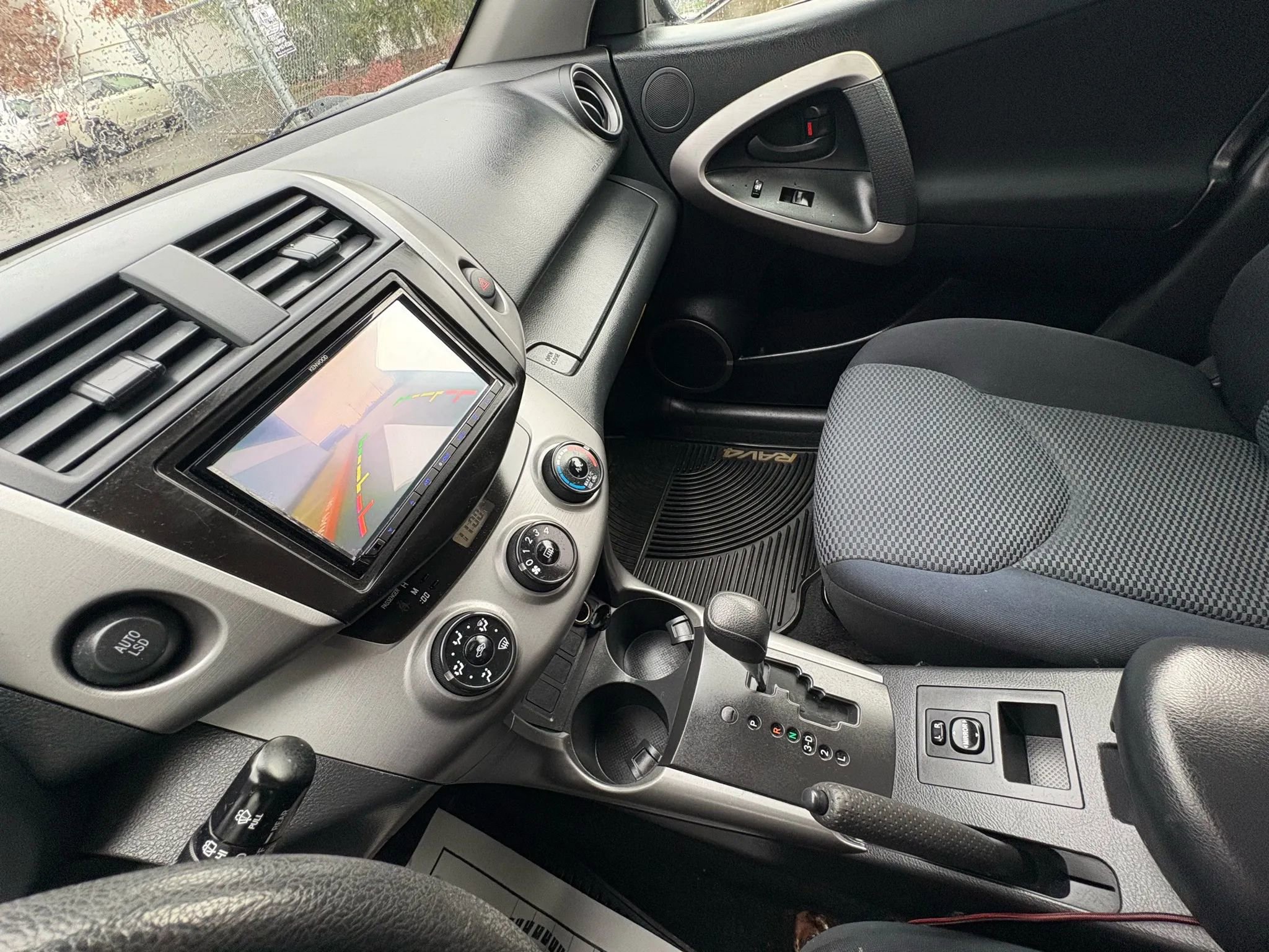 2006 Toyota RAV4 Sport