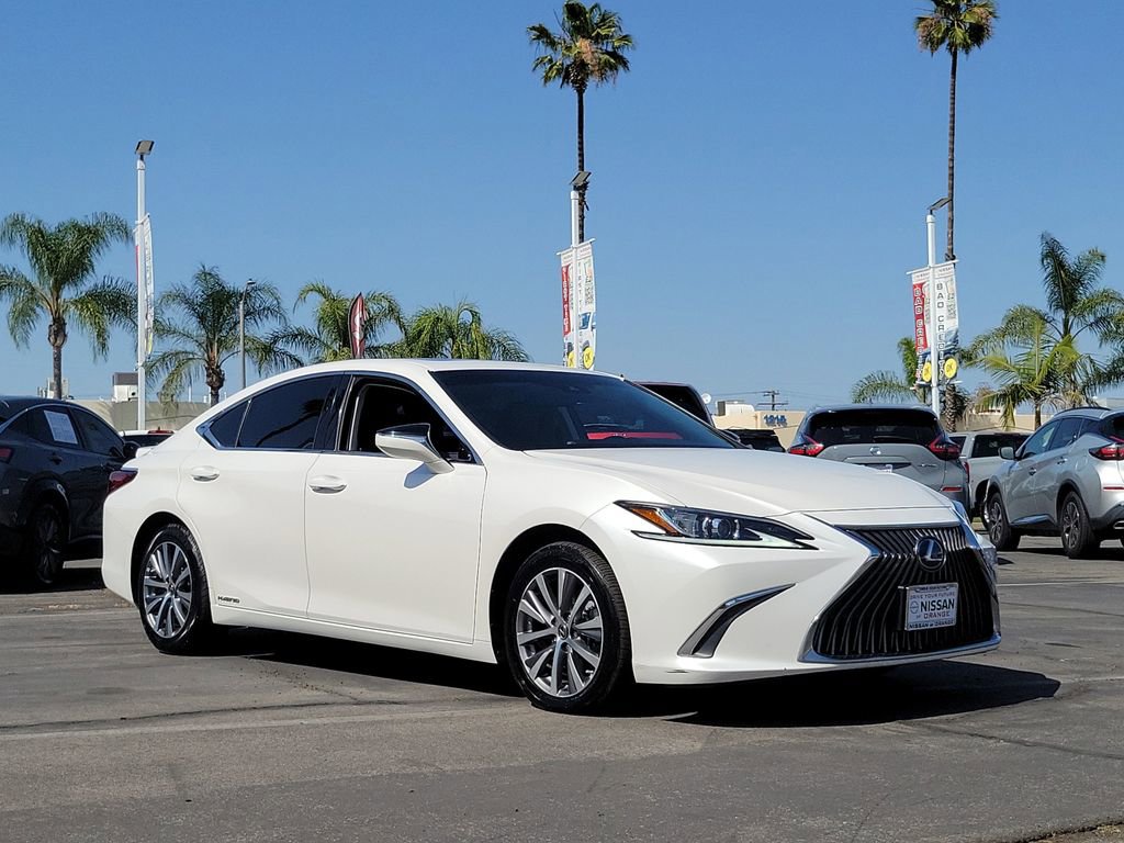 2020 Lexus ES 300h