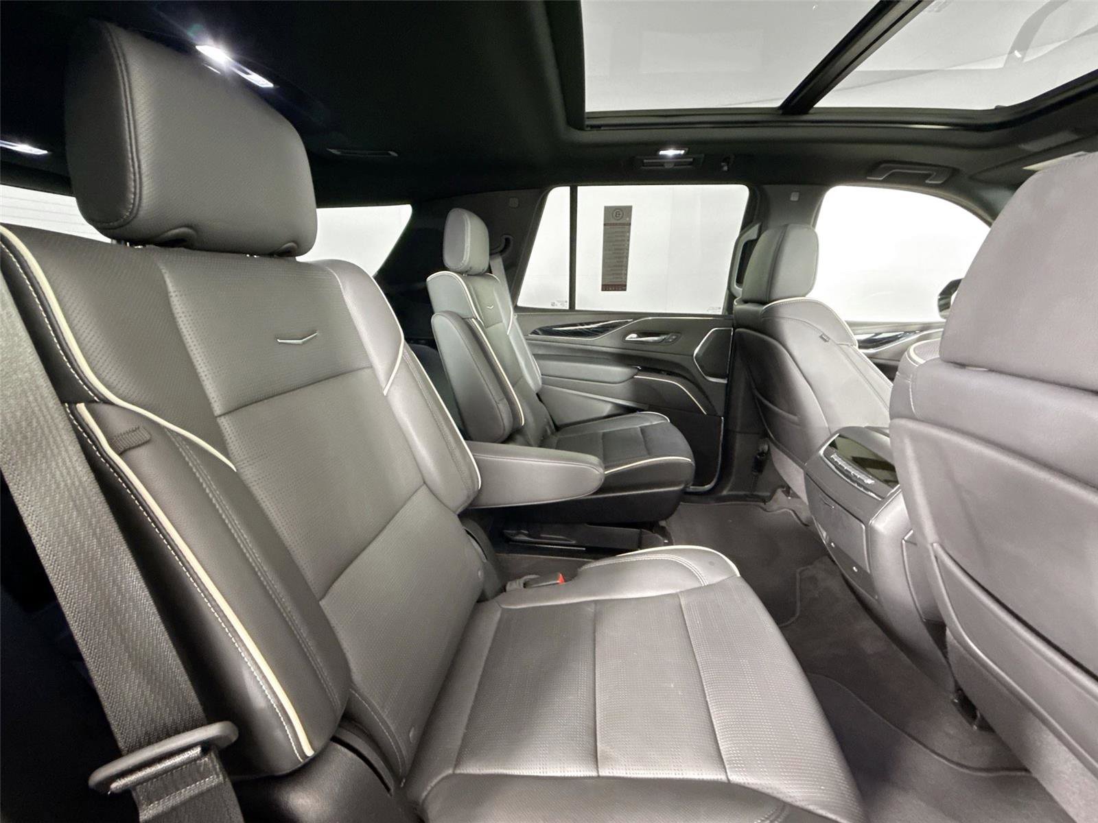 2024 Cadillac Escalade Sport