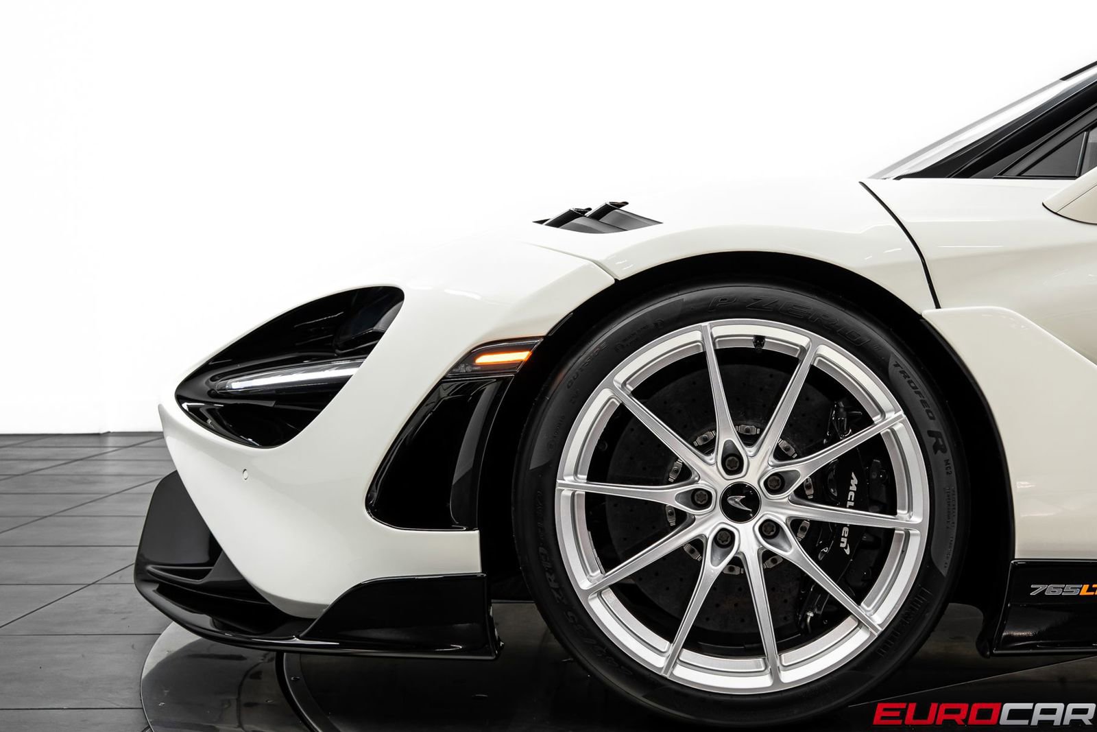 Used 2021 McLaren 765LT photo 15