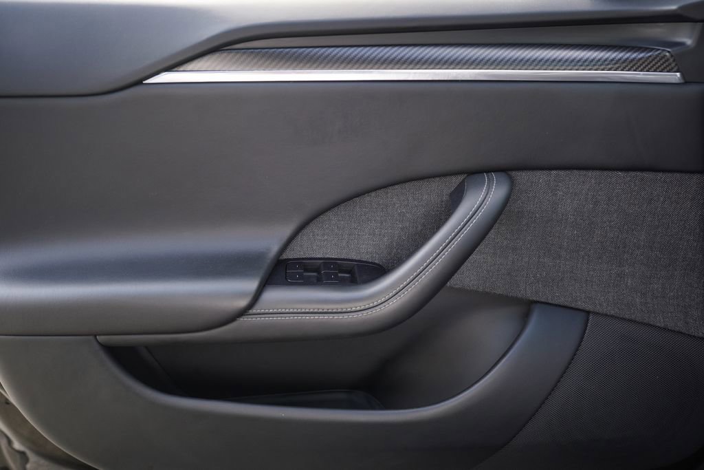 2022 Tesla Model S Plaid