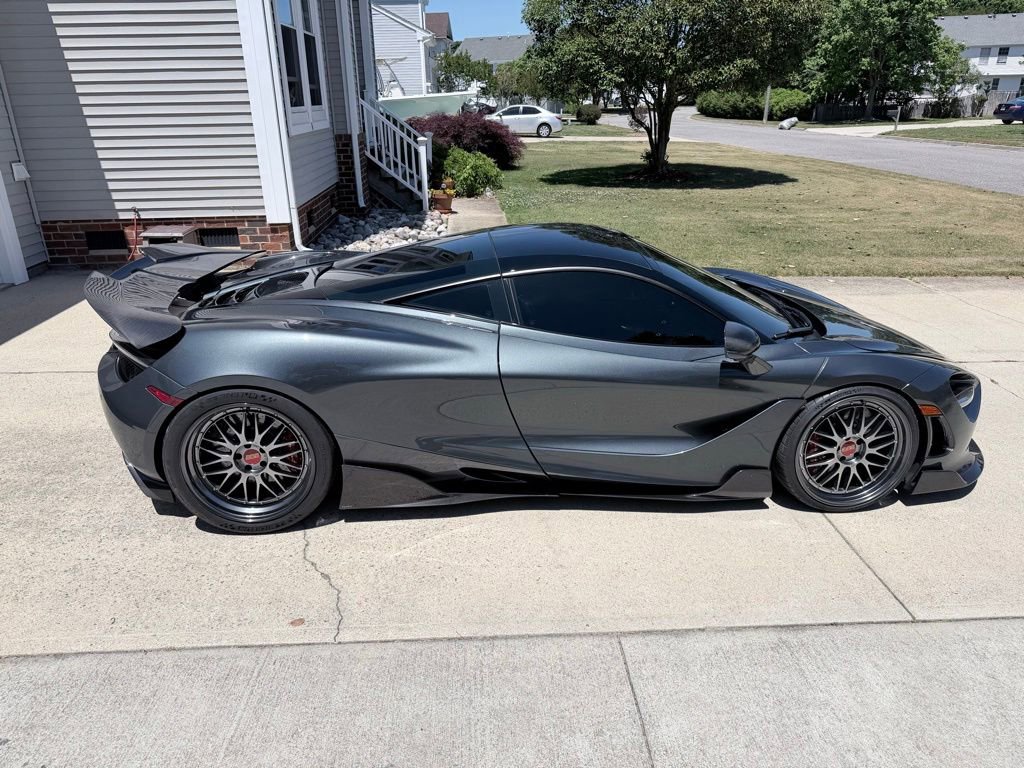Used 2019 McLaren 720S photo 12