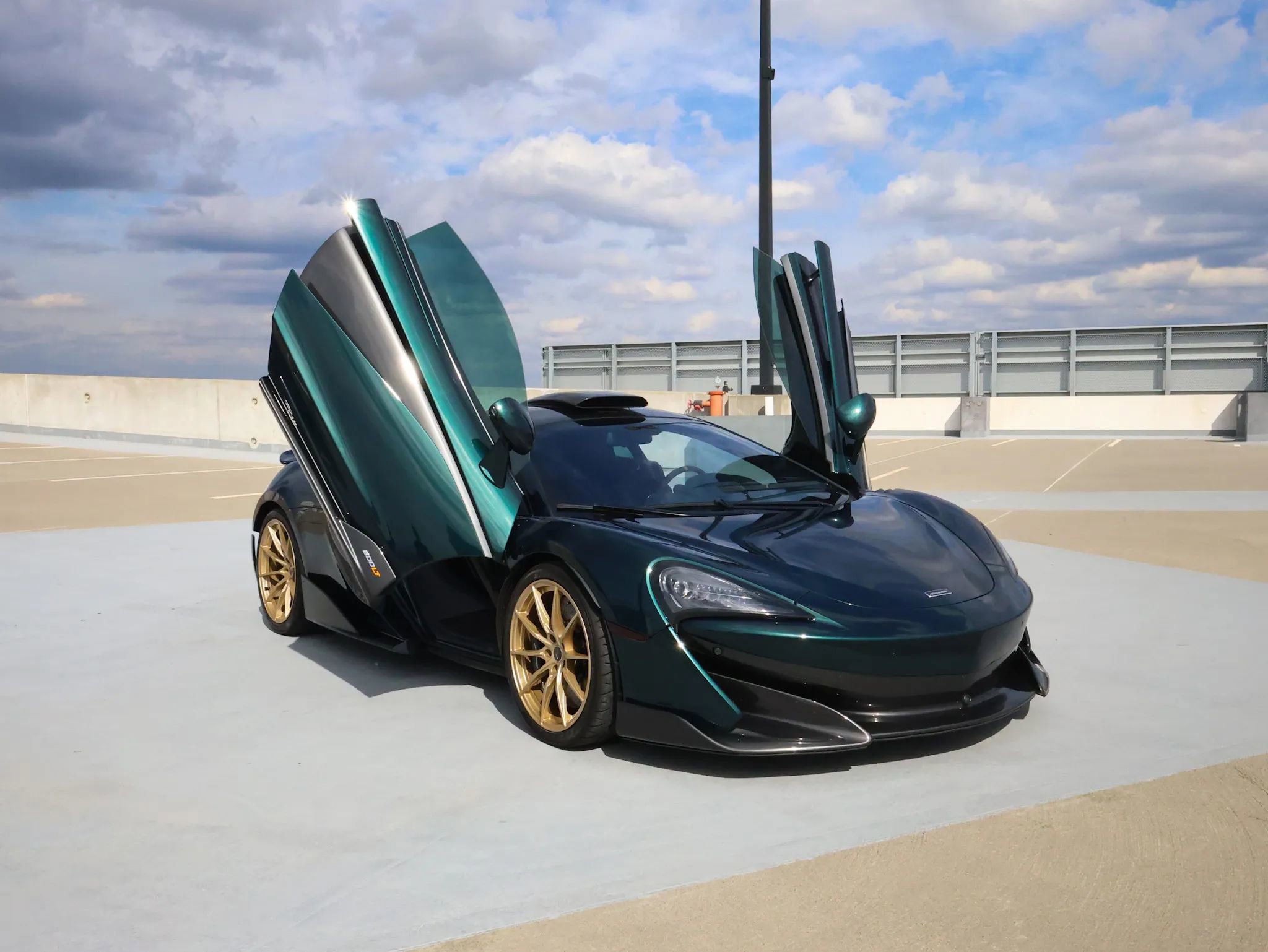 Used 2019 McLaren 600LT photo 12