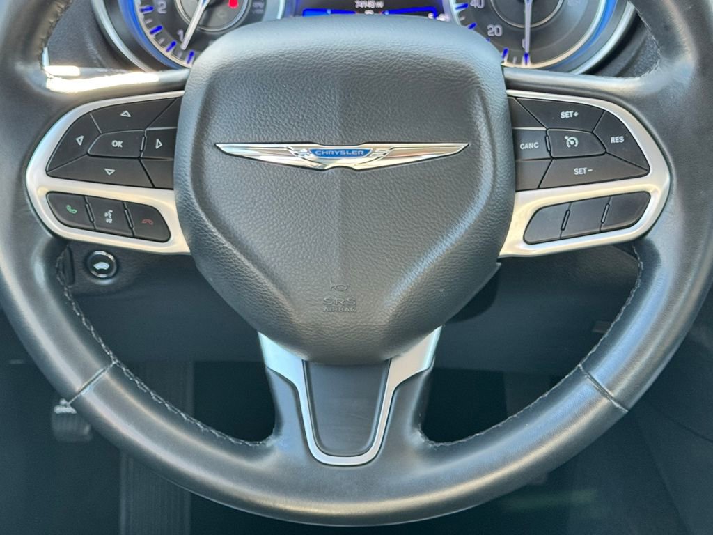 2021 Chrysler 300 Touring L