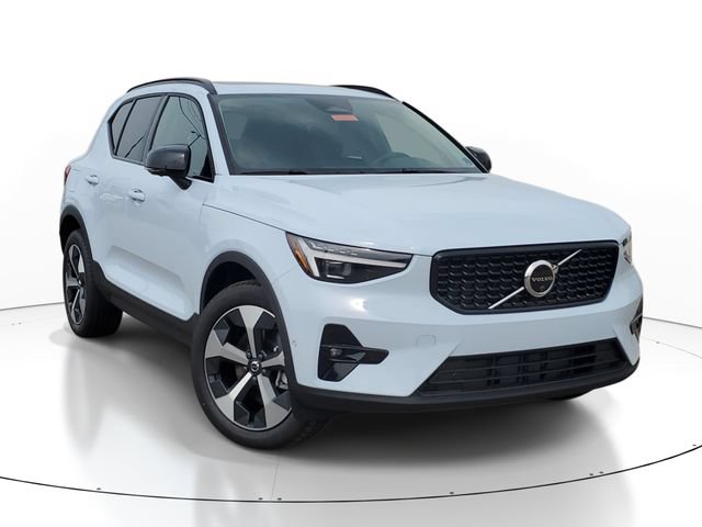 New 2026 Volvo XC40 B5 Plus w/ Protection Package Premier
