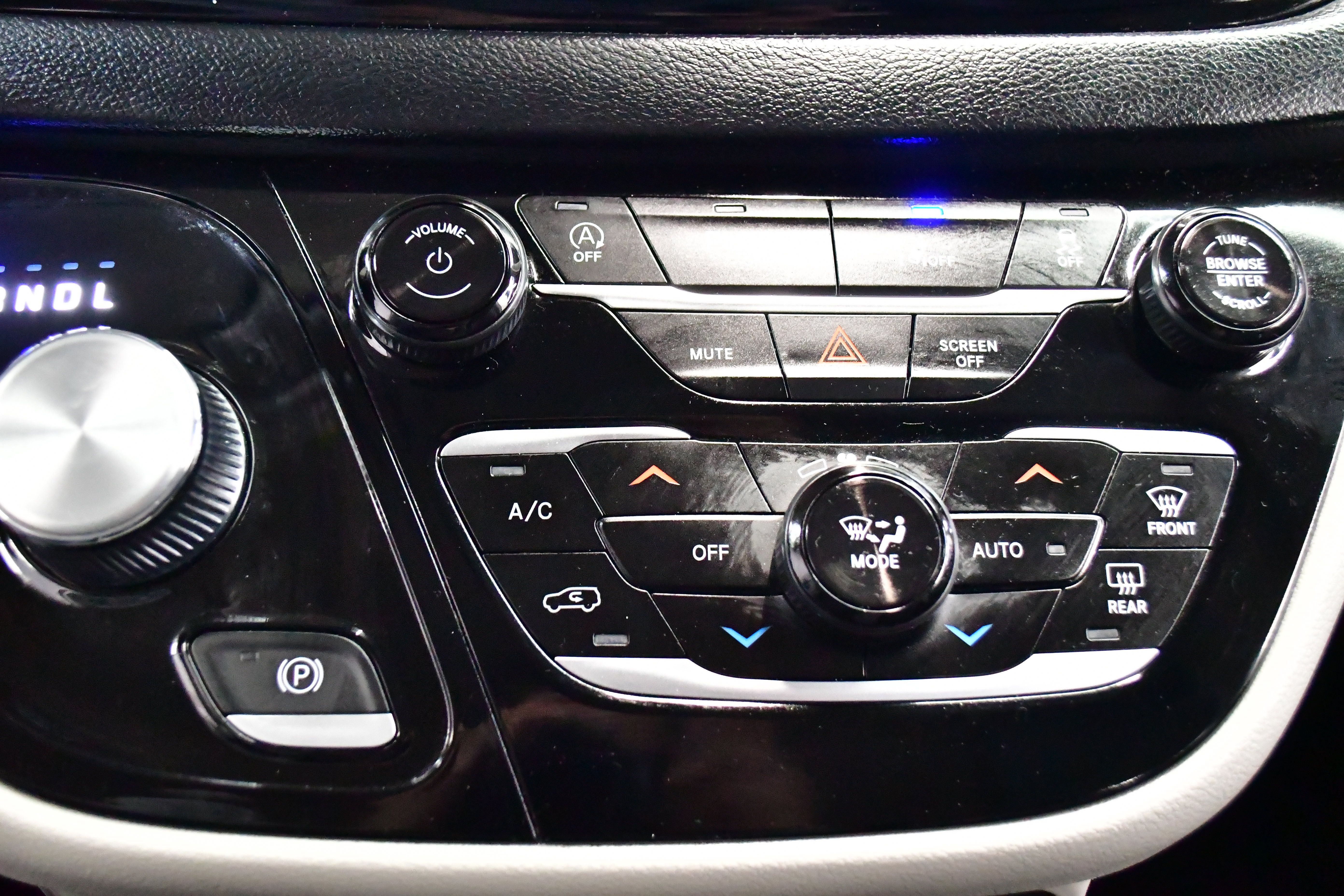 2023 Chrysler Pacifica Touring-L