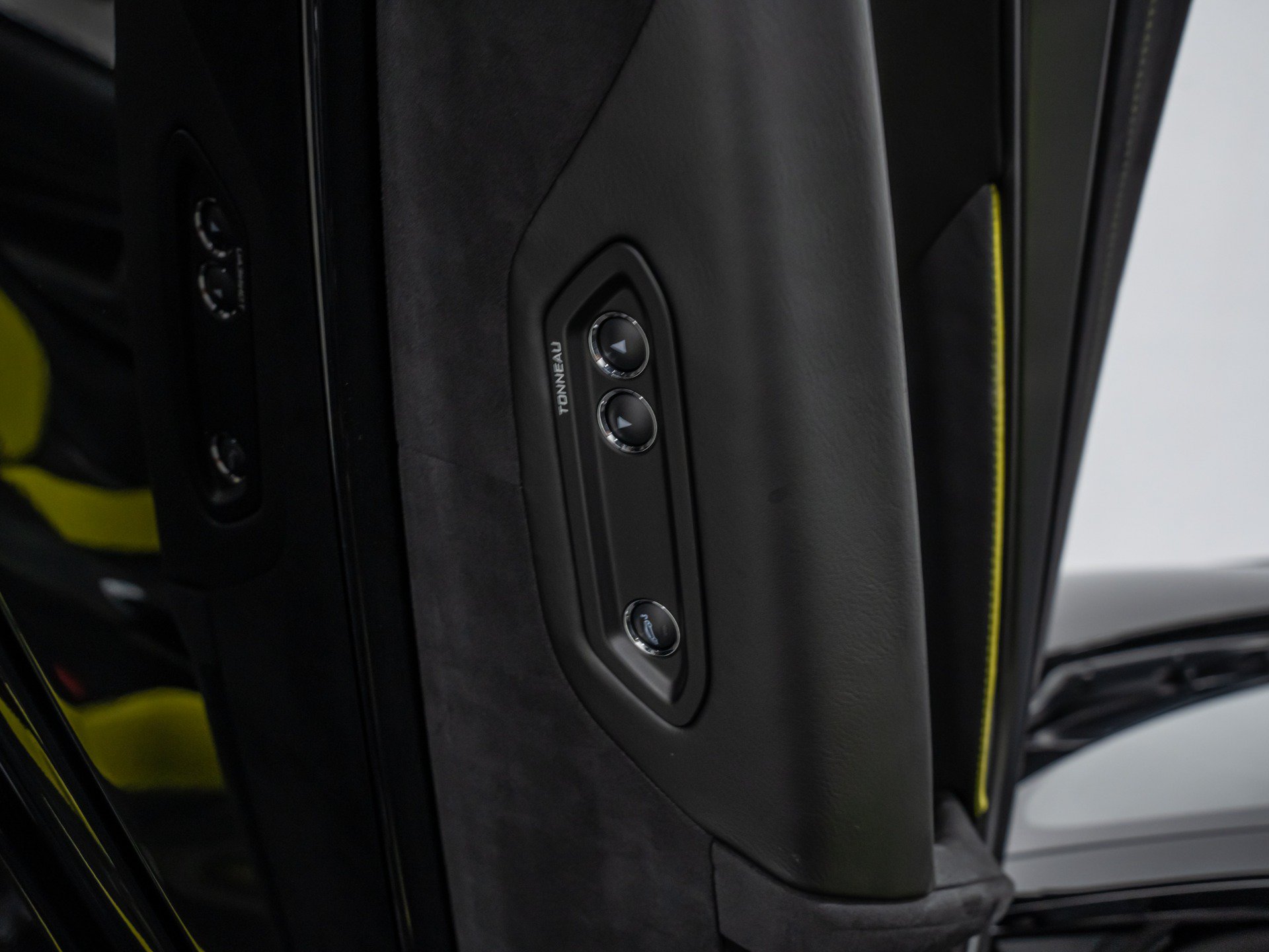Used 2025 McLaren 750S Spider photo 53