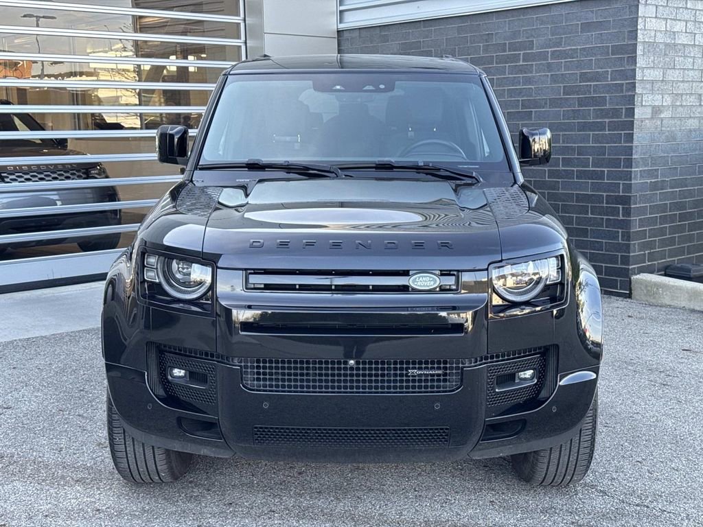 2023 Land Rover Defender 130 X-Dynamic SE