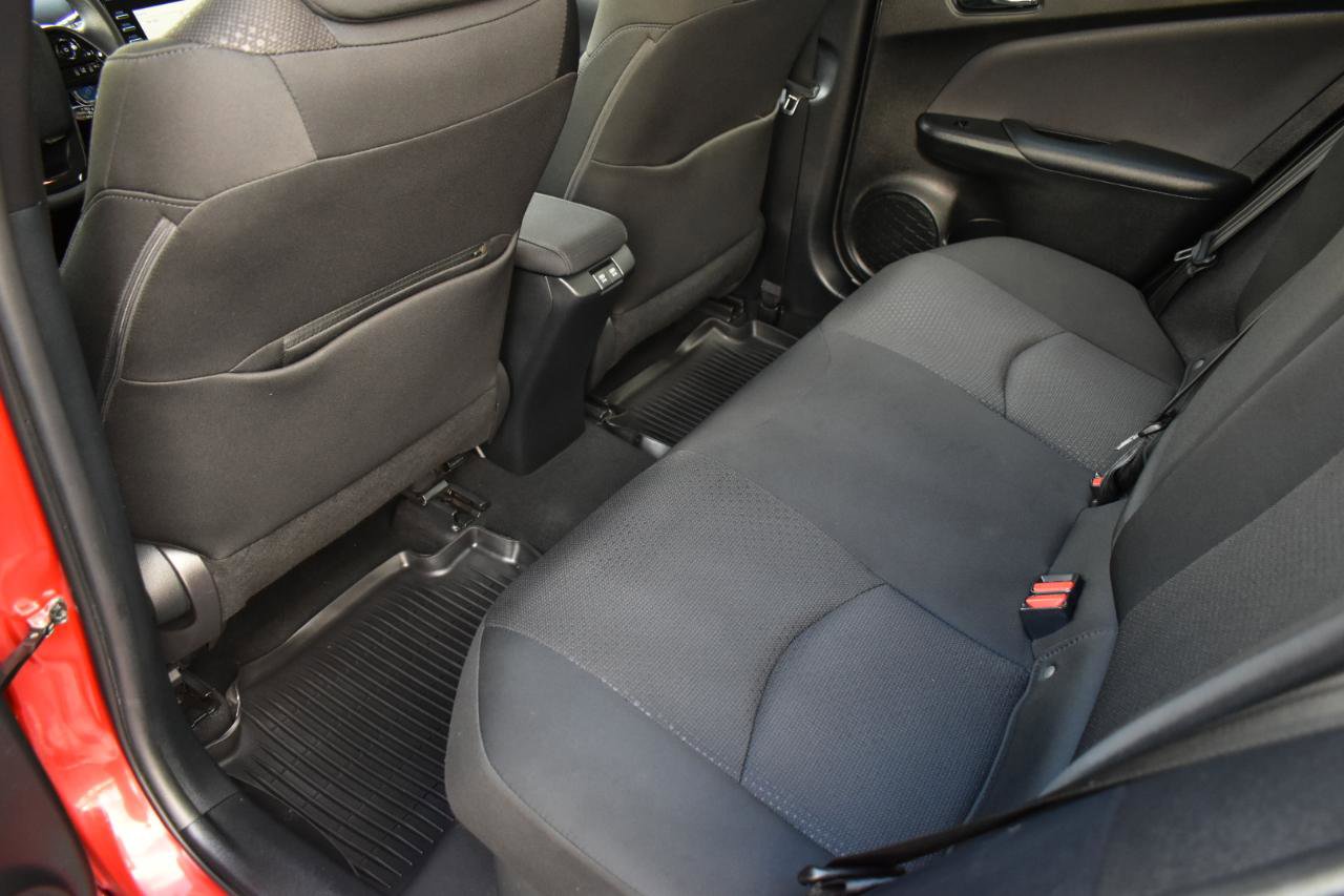 2022 Toyota Prius LE