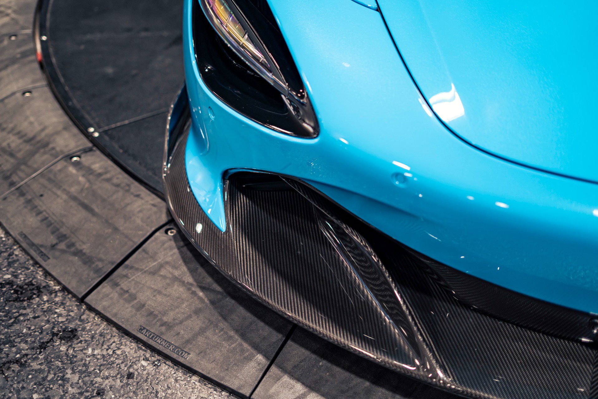 Used 2021 McLaren 720S Spider photo 9
