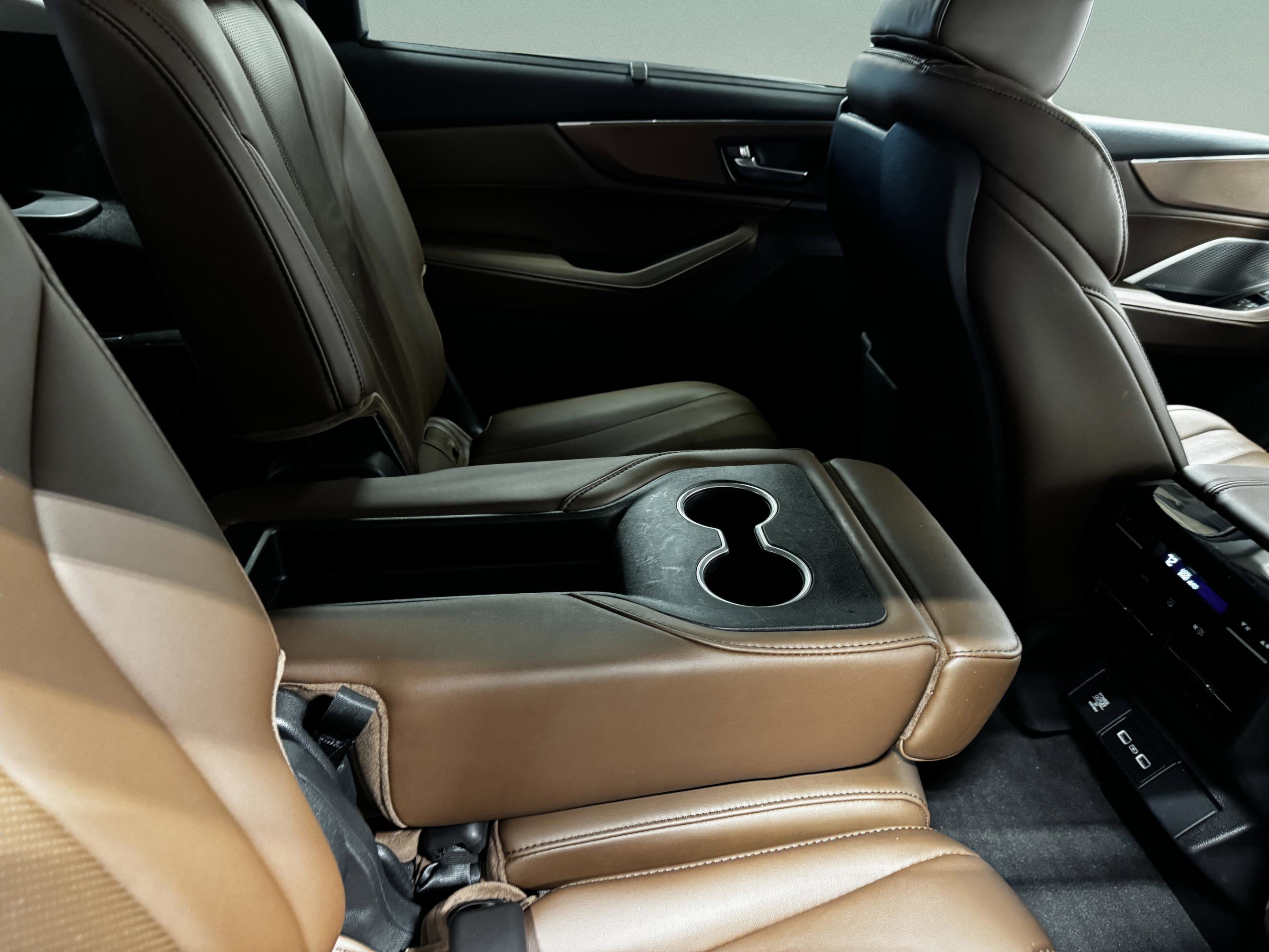 2023 Acura MDX FWD w/ Technology Package