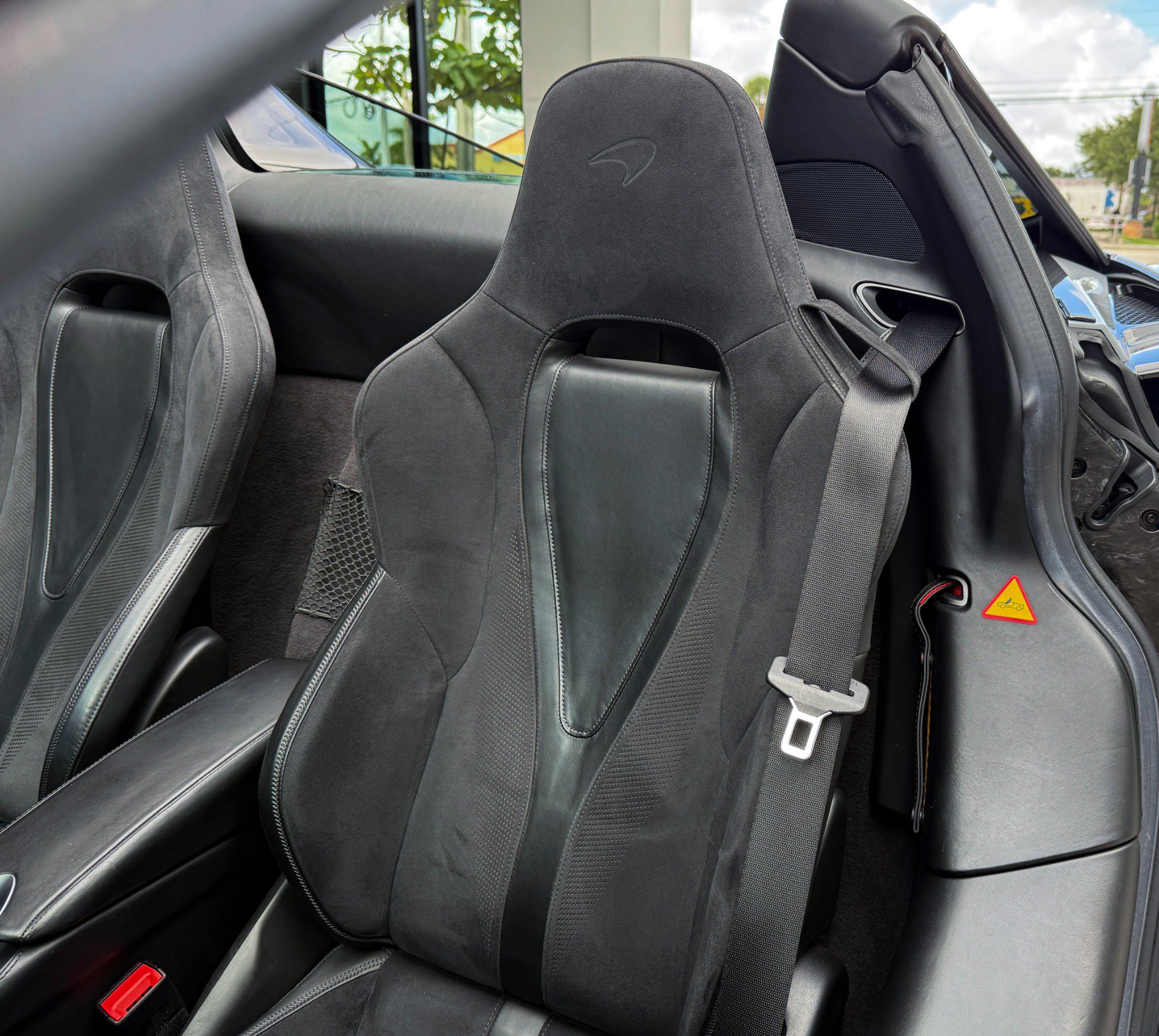 Used 2020 McLaren 720S Luxury photo 25