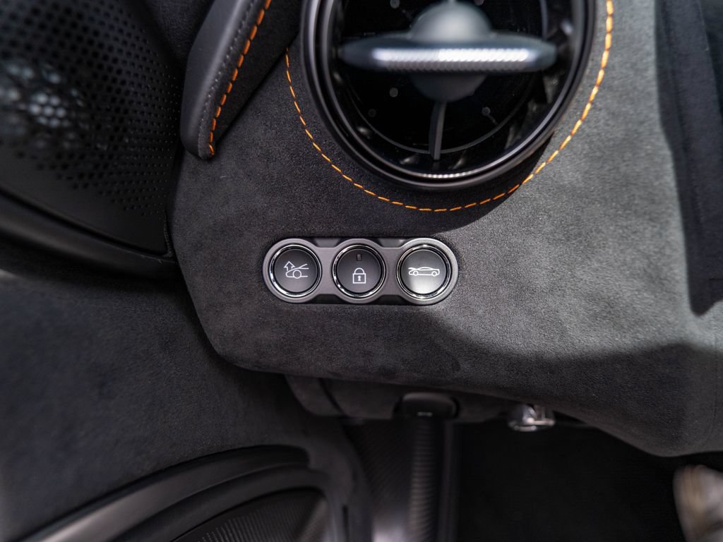 New 2026 McLaren 750S Spider photo 15