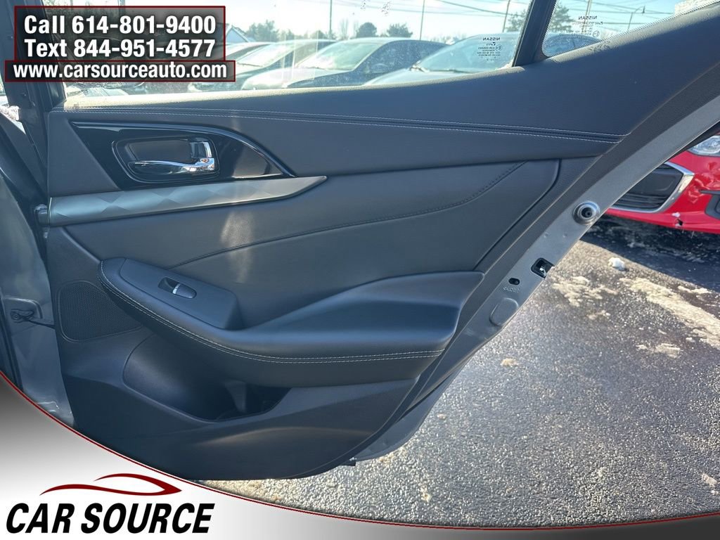 2023 Nissan Maxima SL