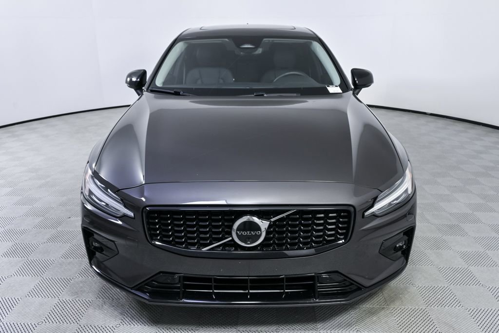 2025 Volvo S60 B5 Plus