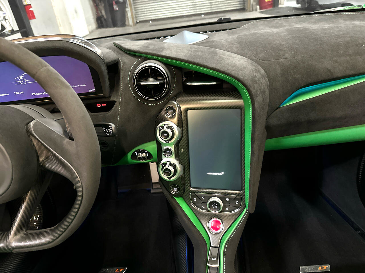 Used 2022 McLaren 765LT photo 48