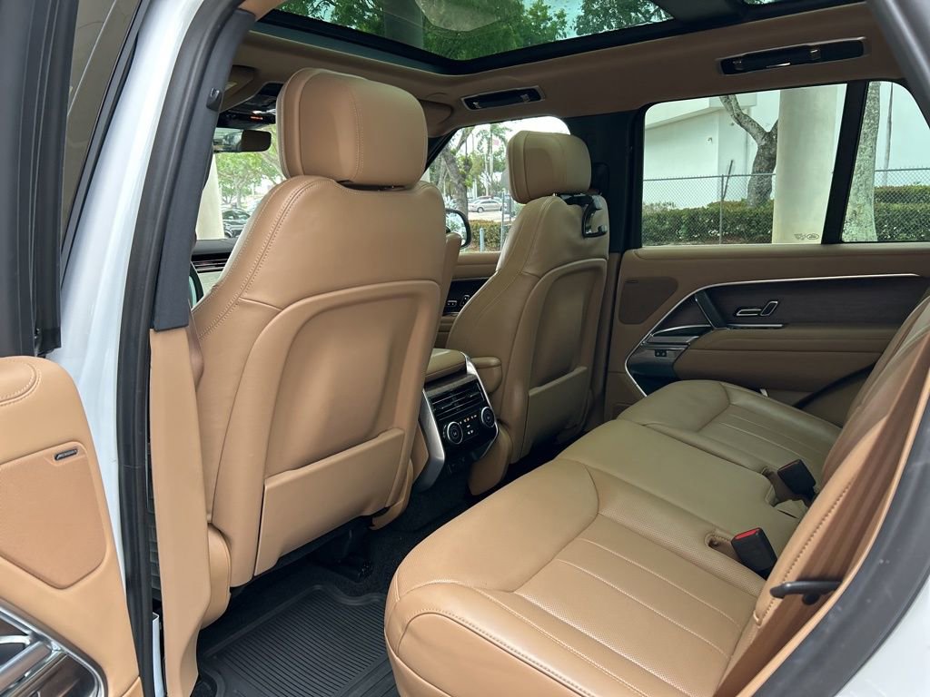 2023 Land Rover Range Rover SE