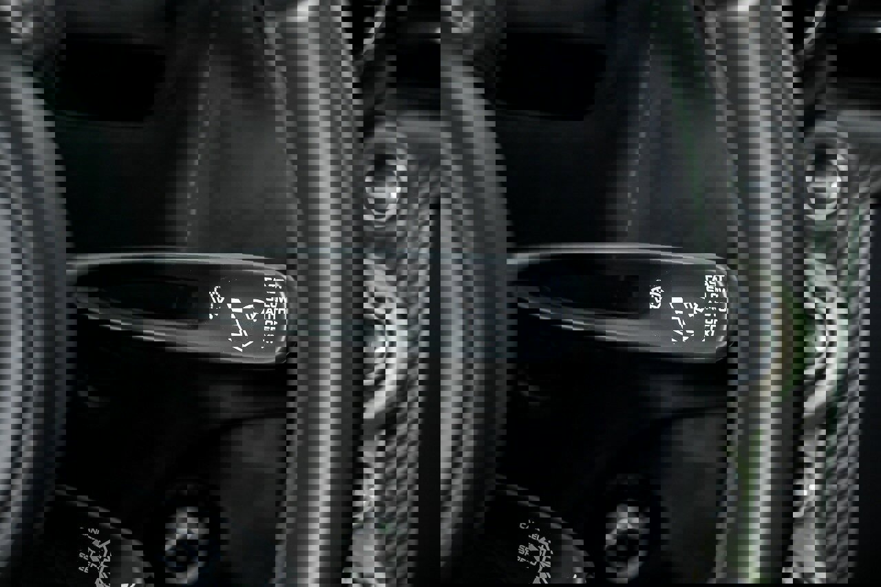 Used 2018 McLaren 720S Performance photo 35