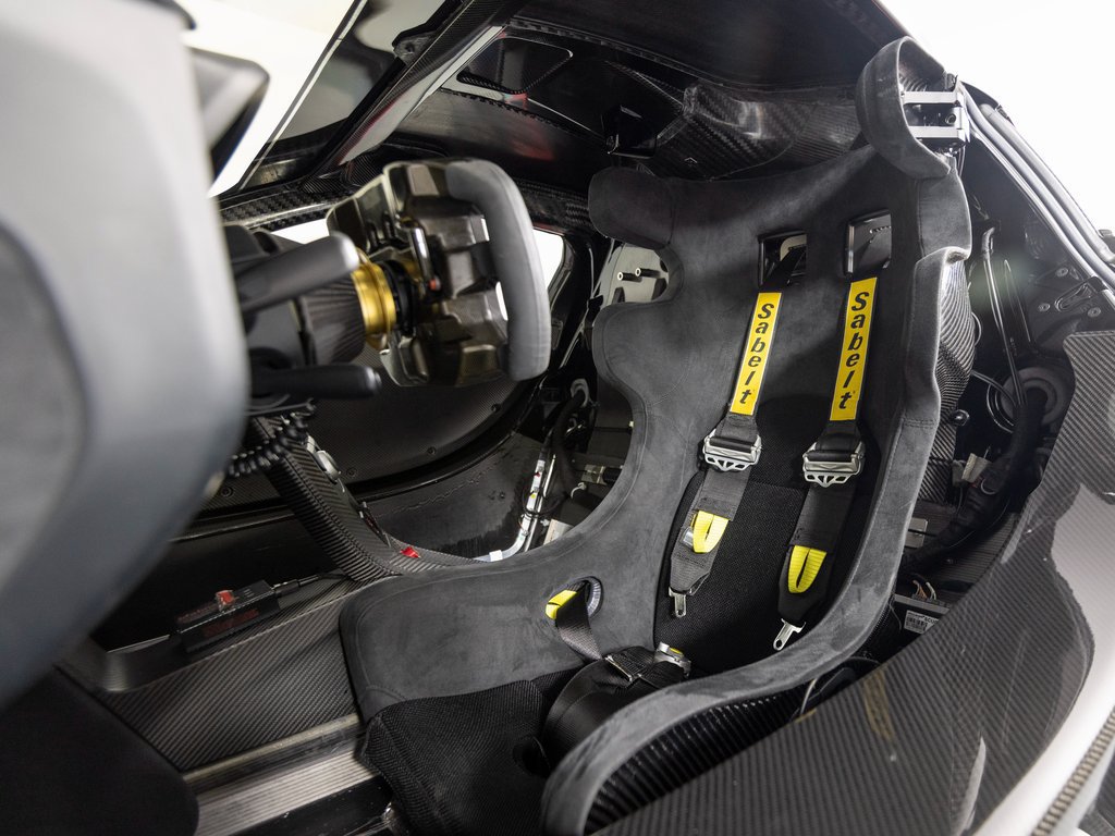 Used 2015 McLaren P1 photo 47