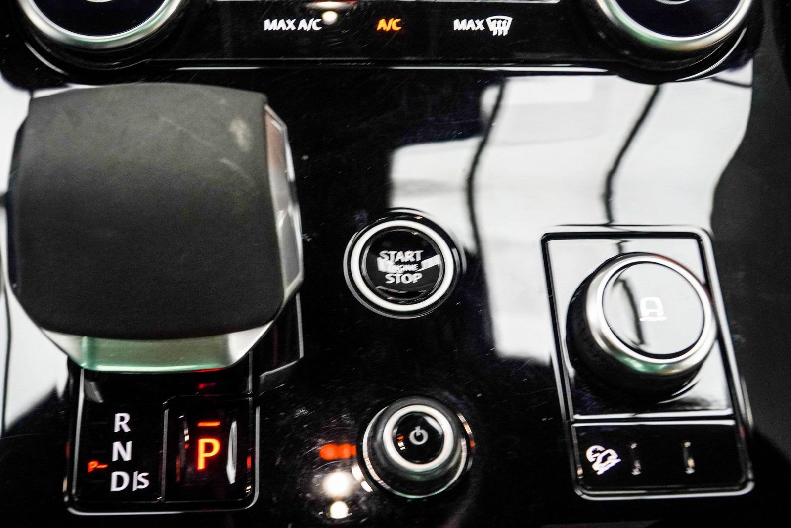 2023 Land Rover Range Rover Sport SE