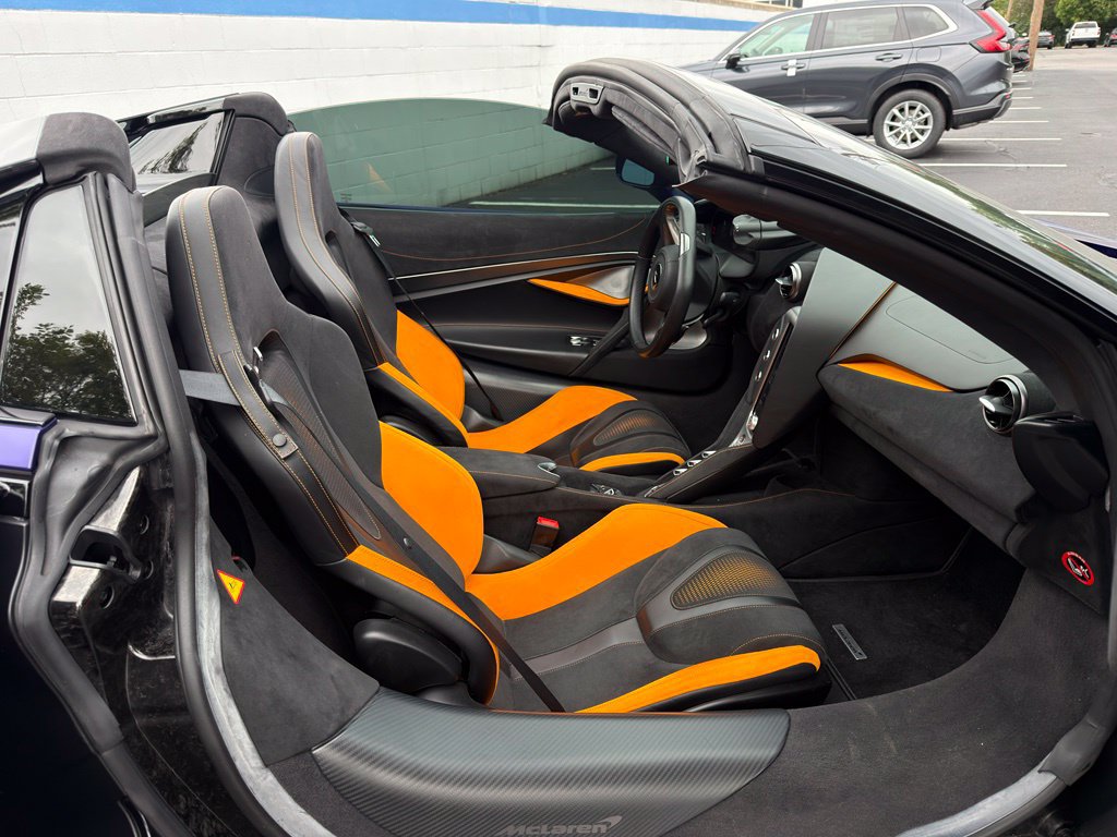 Used 2024 McLaren 750S Spider photo 18