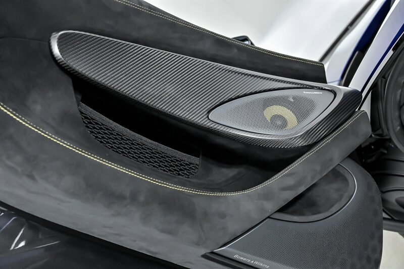 Used 2020 McLaren 600LT Spider photo 17