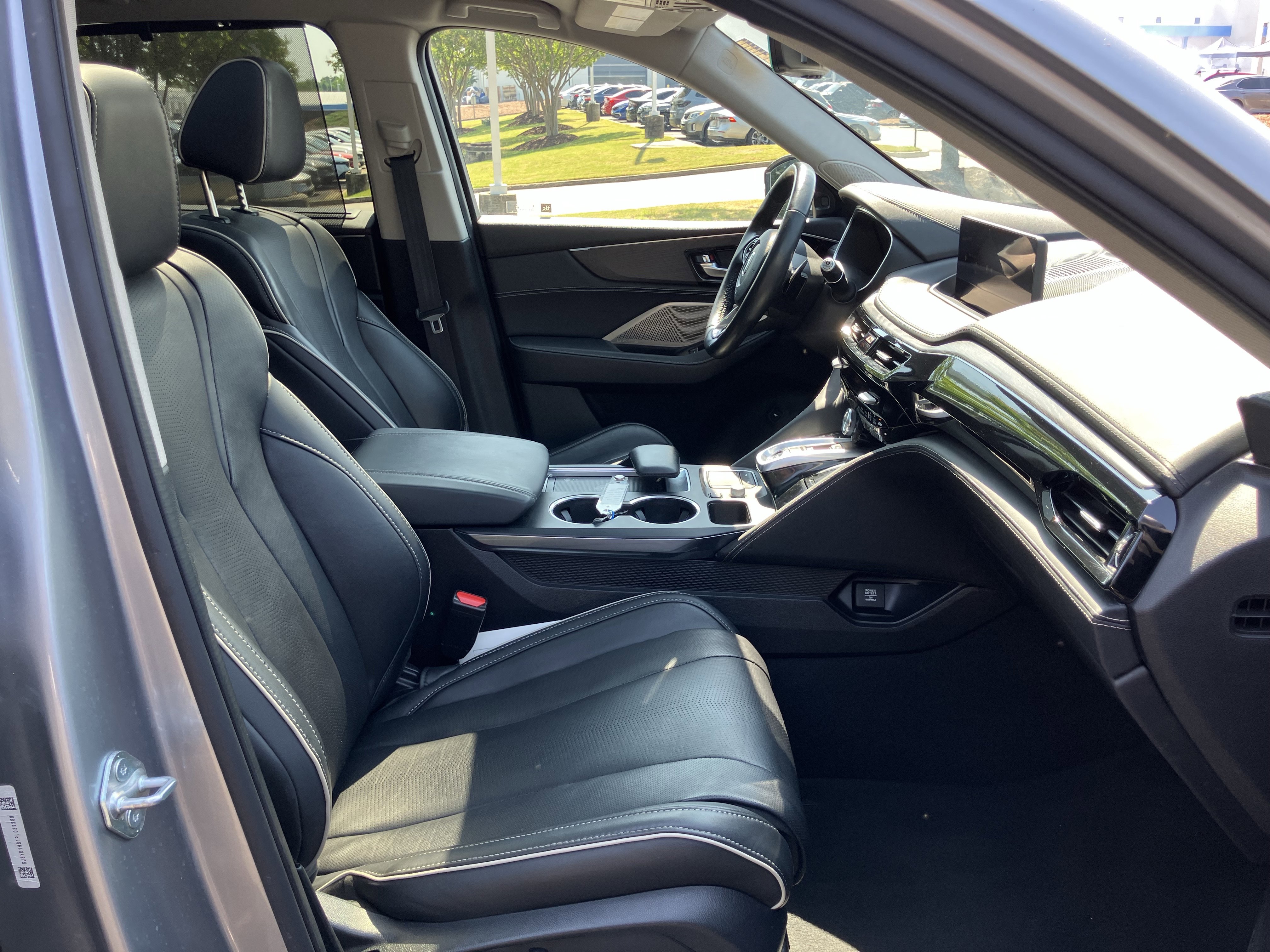 2023 Acura MDX SH-AWD w/ Advance Package