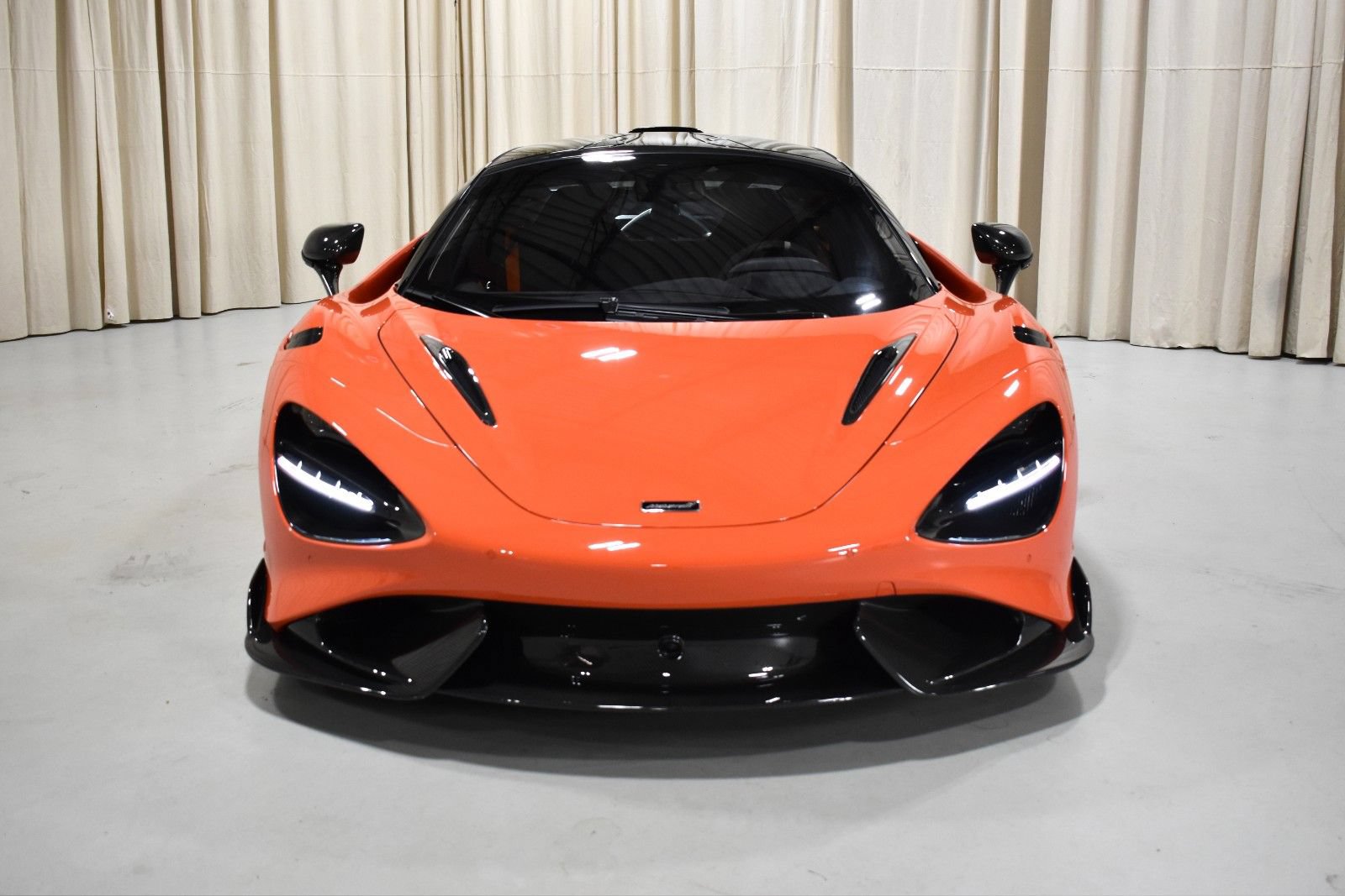 Used 2021 McLaren 765LT 3