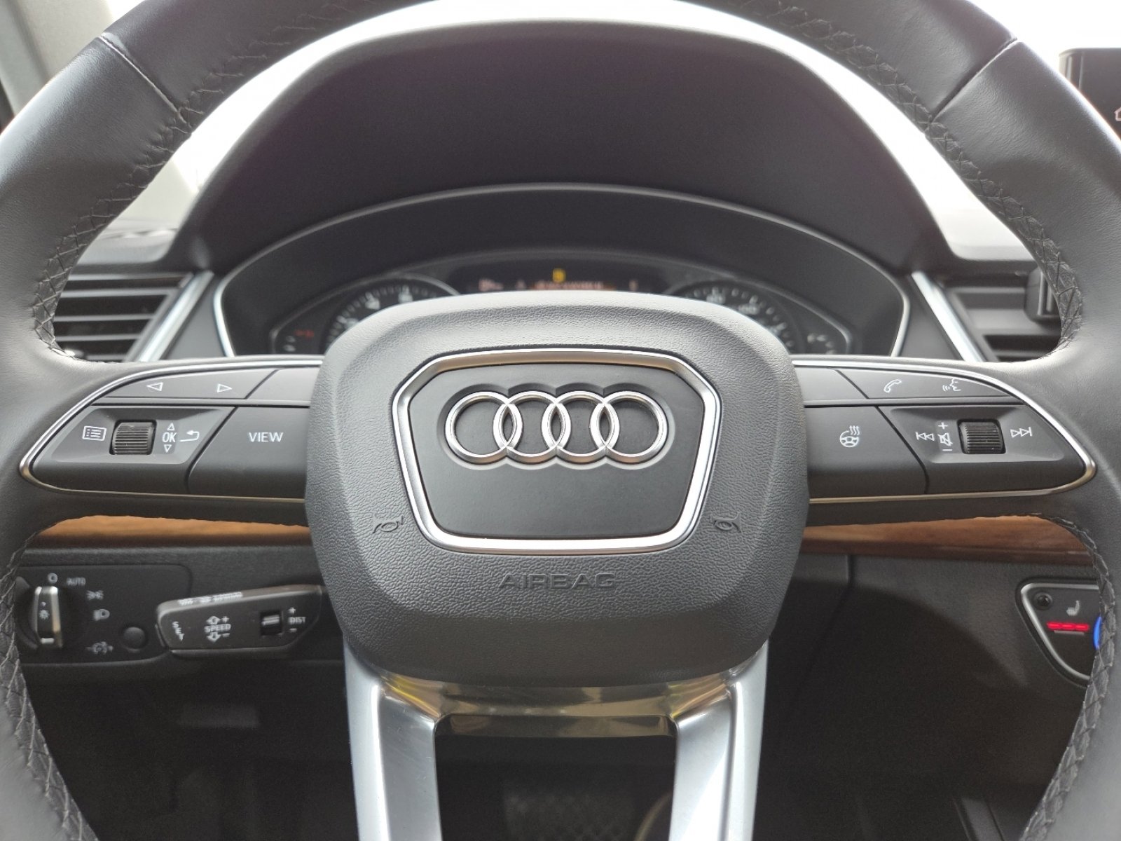 2023 Audi Q5 2.0T Premium