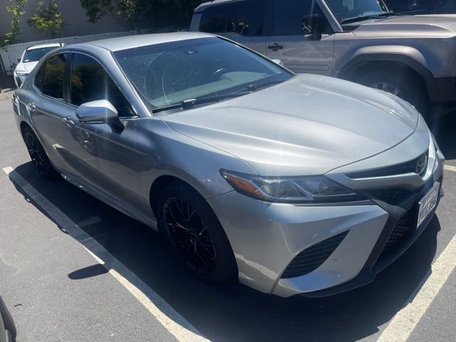 Used 2018 Toyota Camry SE w/ Convenience Package