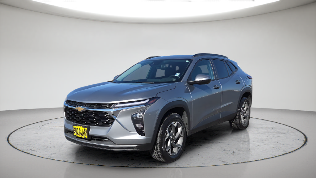 Used 2025 Chevrolet Trax LT w/ LT Convenience Package