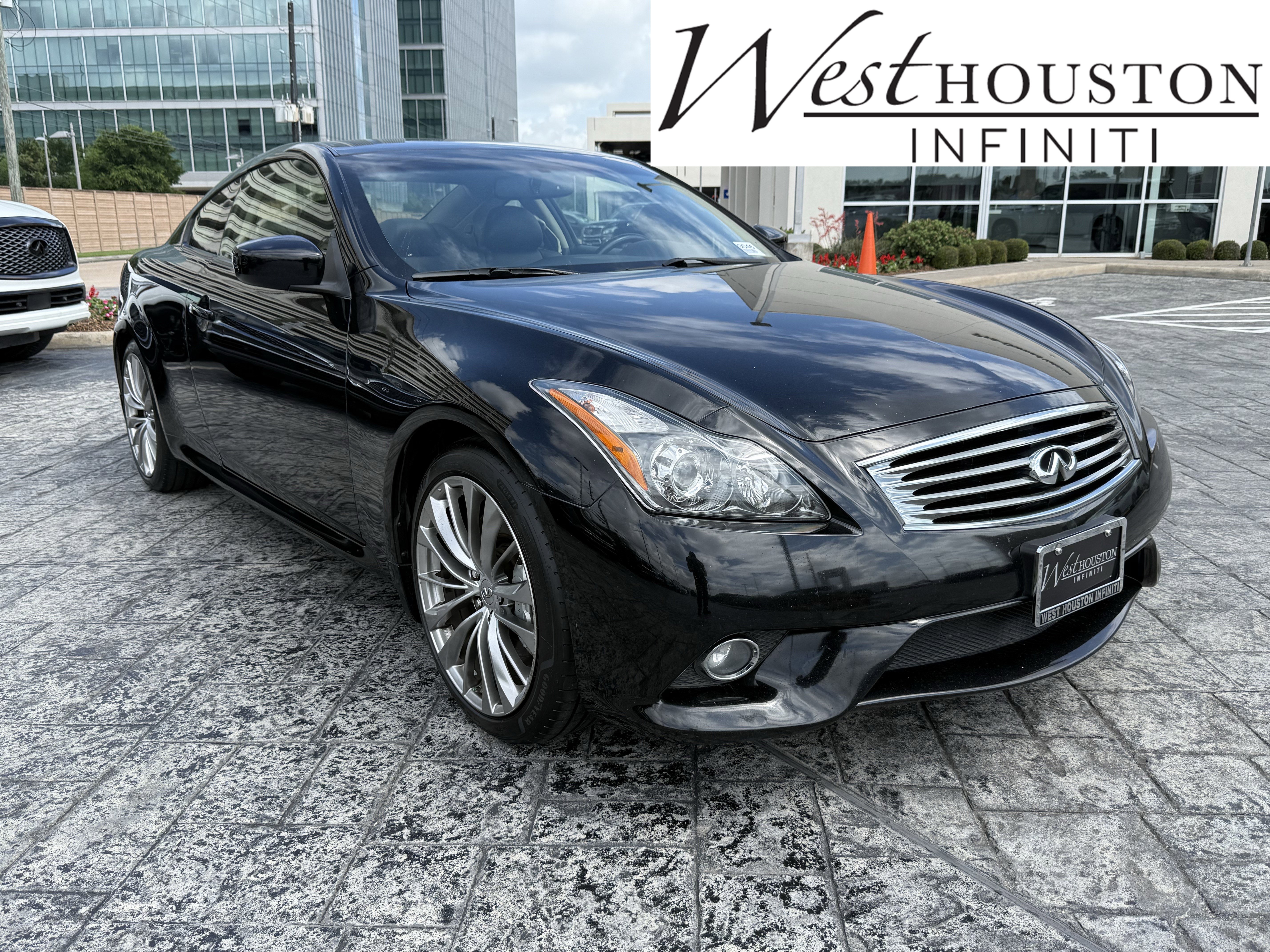 Used 2013 INFINITI G37 Journey w/ Premium Pkg