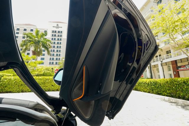 Used 2018 McLaren 720S Performance photo 85