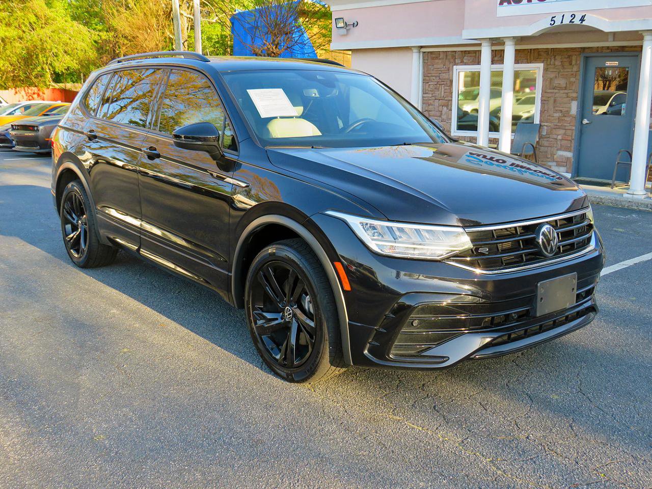 2023 Volkswagen Tiguan SE R-Line