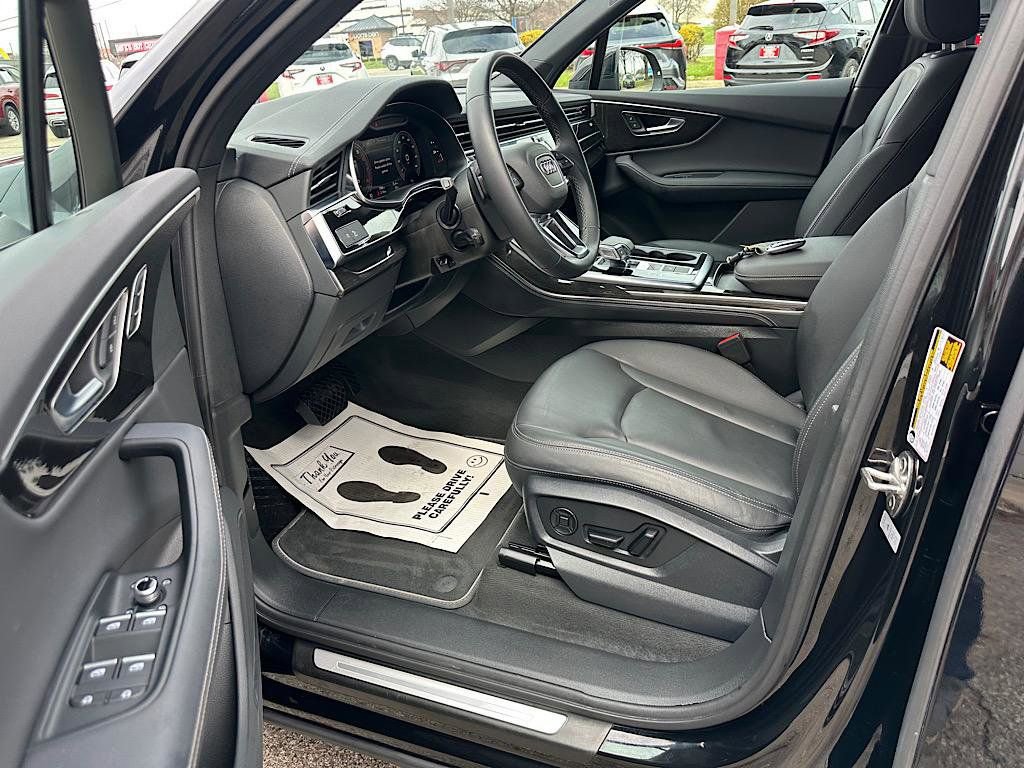 2025 Audi Q7 3.0T Premium Plus