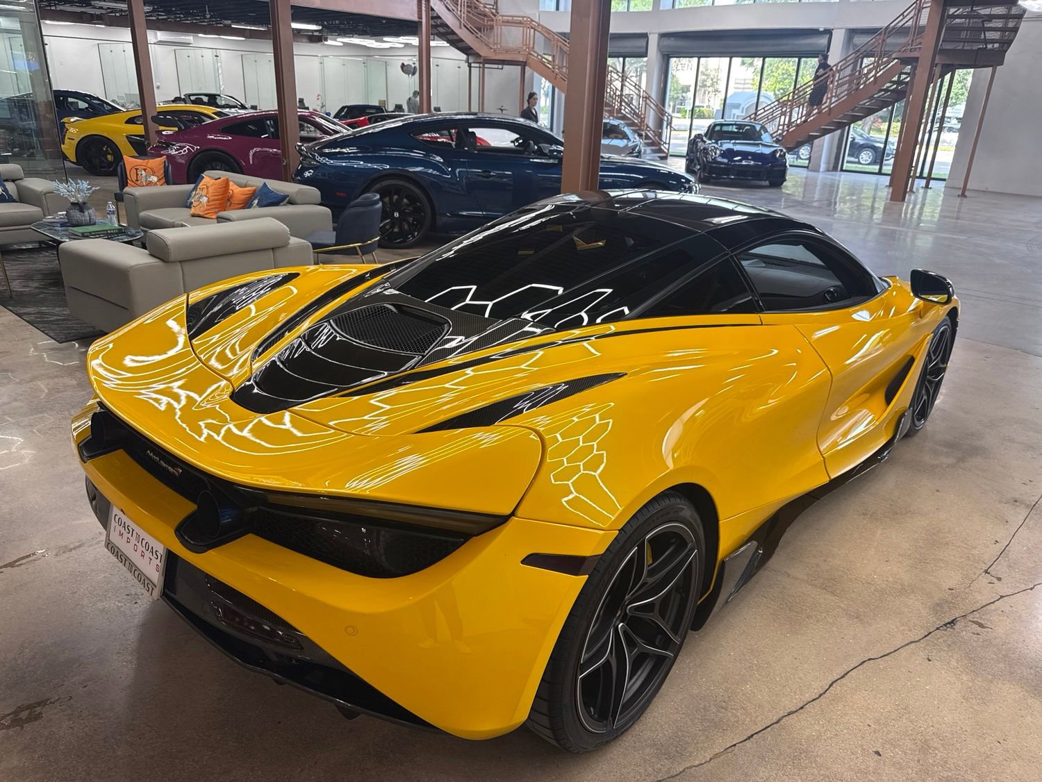 Used 2018 McLaren 720S Performance photo 7